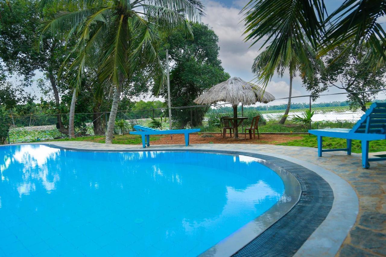 Lake Edge Holiday Inn Tissamaharama Exterior foto